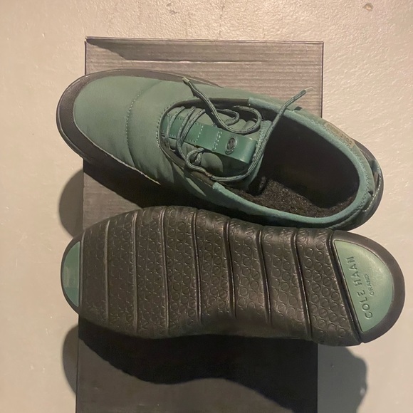 Brand New men’s Coke Haan boots. Sherpa lined. Super warm. - Picture 5 of 6